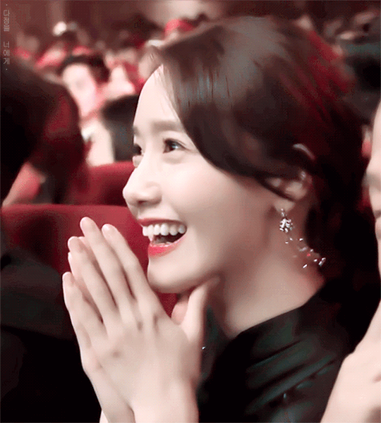 Yoona 3 lần gây sốt tại Oscar Hàn Quốc nhờ sắc vóc tựa tiên nữ giáng trần, riêng 1 năm phá cách thì lại gặp sự cố - Ảnh 6.