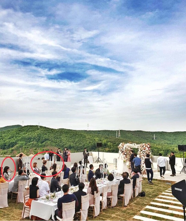 Đám cưới gây sốt của tài tử nổi tiếng nhất hiện nay: Yoona, Park Seo Joon và dàn sao khủng tề tựu, đến ảnh cưới cũng độc nhất vô nhị - Ảnh 6.