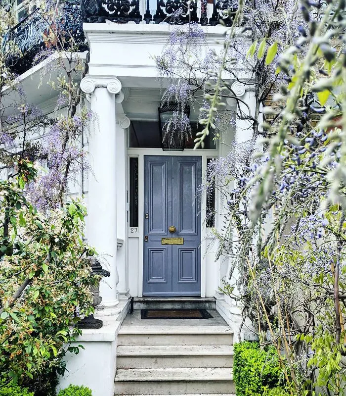 colorful-front-doors-photography-london-bella-foxwell-7-5c36f9e28208d700-166303695357882088583.jpg
