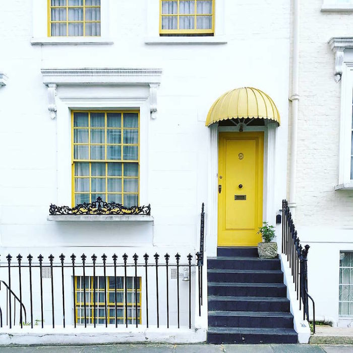 colorful-front-doors-photography-london-bella-foxwell-90-5c36fa8f63442700-1663037283652457936493.jpg