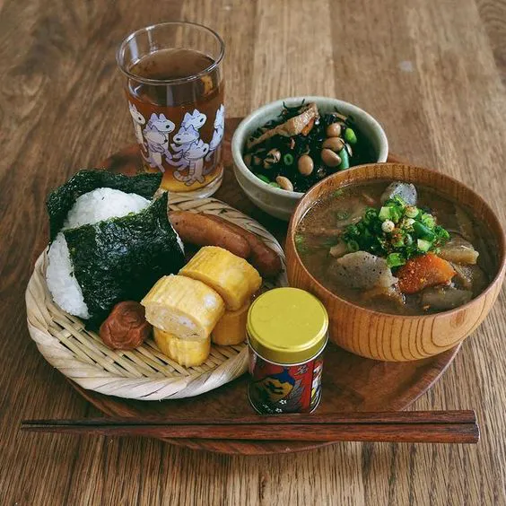 Kiểu ăn cơm người Nhật yêu thích vừa giúp hạ đường huyết lại hỗ trợ nuôi dưỡng lợi khuẩn, nhiều người tưởng nguy hại - Ảnh 1.