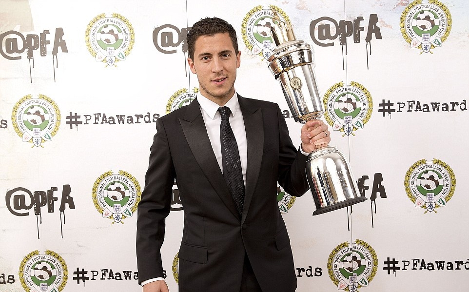Eden Hazard giành danh hiệu Cầu thủ xuất sắc nhất Premier League 2014/15
