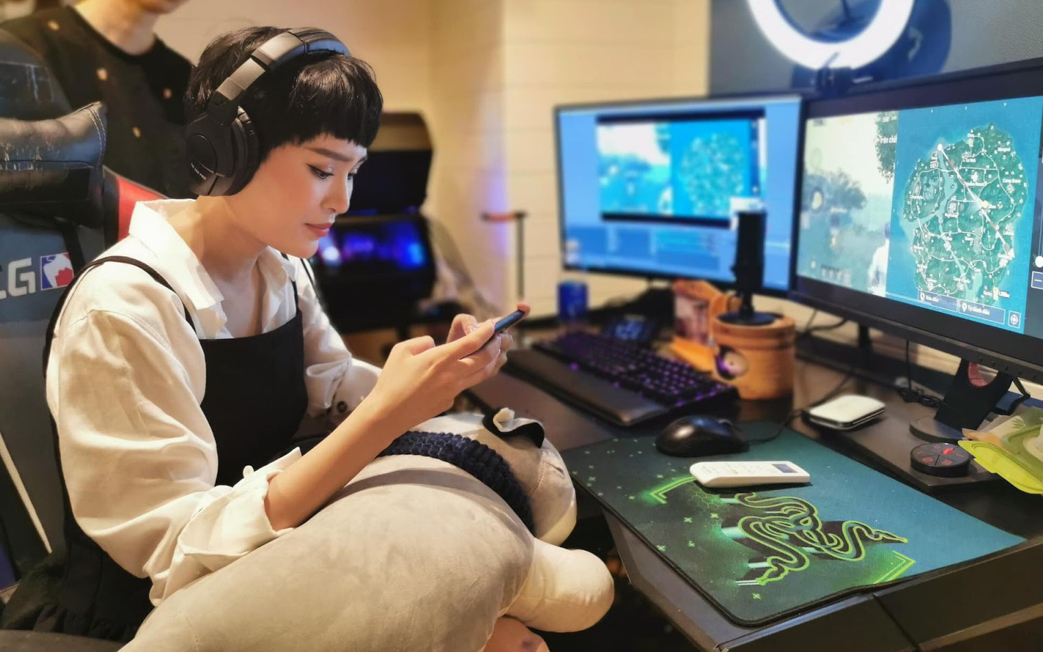 Đích thị là game thủ thứ thiệt, Hiền Hồ chính thức xuất hiện tại Team Up 2020 của PUBG Mobile