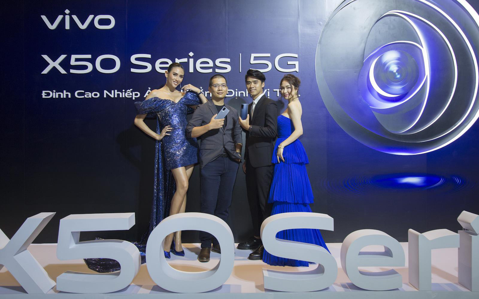 vivo X50 và vivo X50 Pro chính thức ra mắt tại Việt Nam: Camera Gimbal, chụp đêm siêu việt giá 12,99 và 19,99 triệu đồng cho hai phiên bản