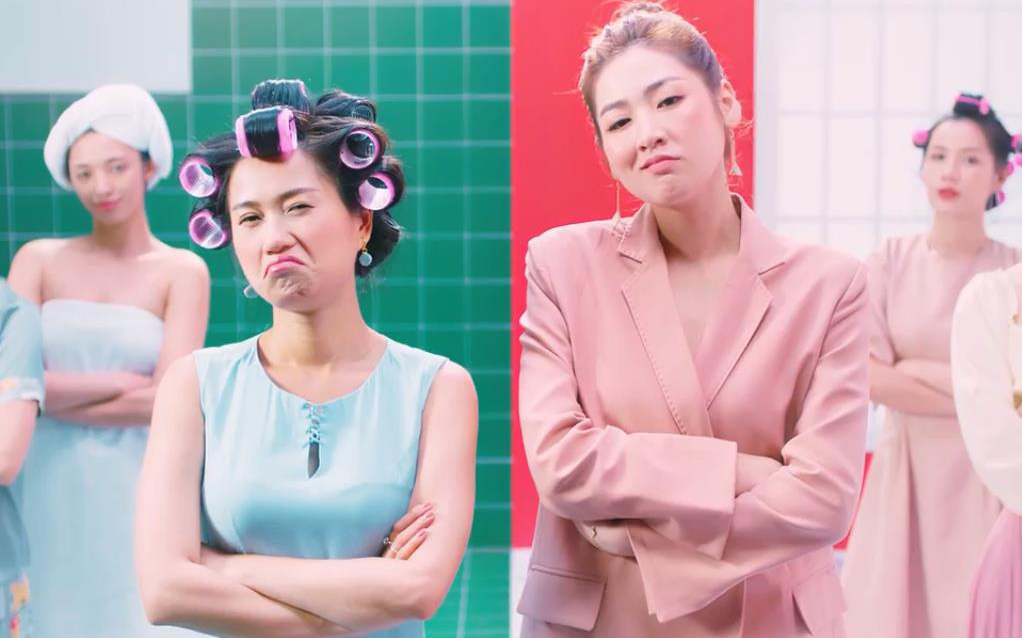 Chuyện thật như đùa: Lâm Vỹ Dạ và Á hậu Tú Anh bất ngờ hát rap trong MV mới khiến fan không khỏi “ngã ngửa”