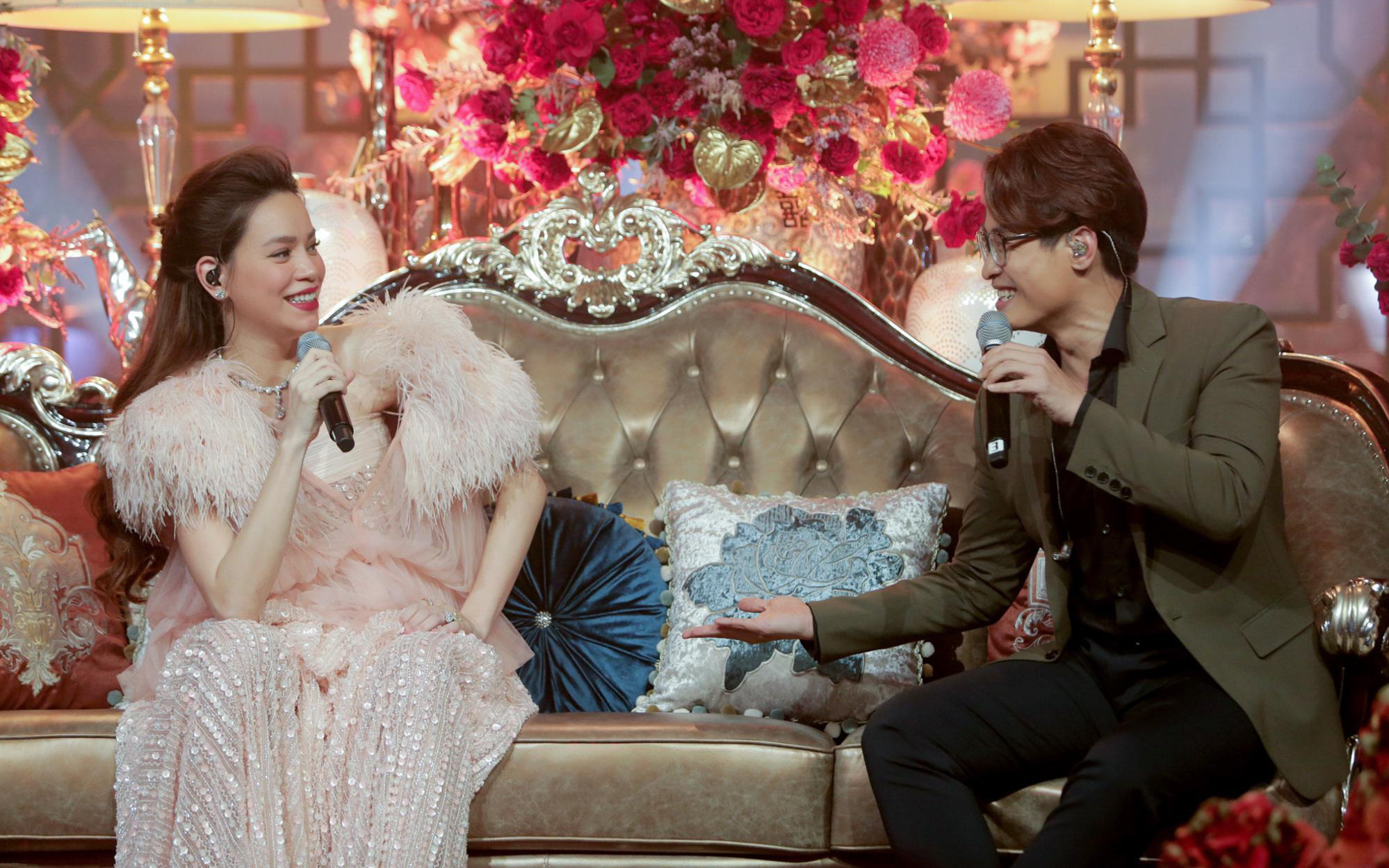 Hồ Ngọc Hà khiến khán giả “vỡ òa” khi song ca cùng Hà Anh Tuấn trong Private Show
