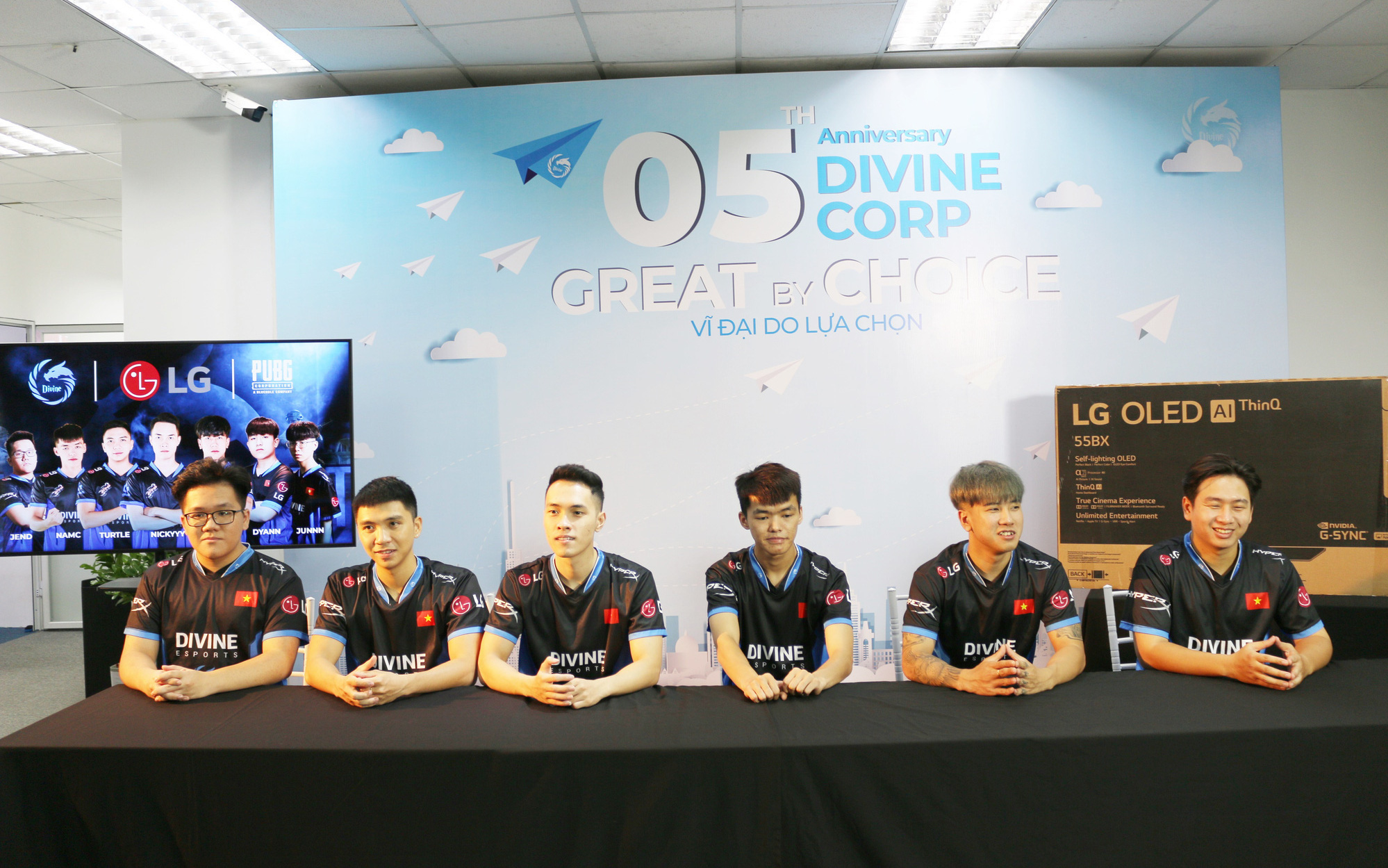 Divine Esports làm rạng danh nền thể thao điện tử Việt Nam với chức vô địch PUBG Châu Á Thái Bình Dương