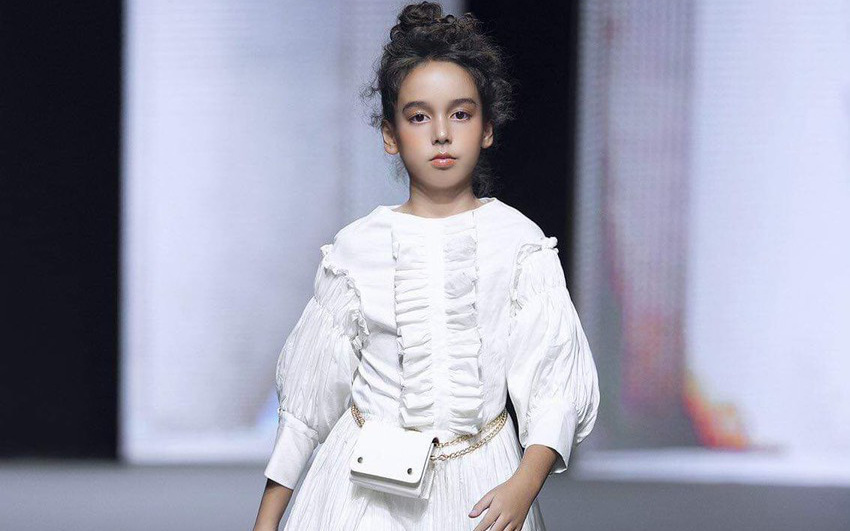 Thiên thần nhí lai Úc tỏa sáng ở show Fashion KK với vẻ đẹp “hút hồn”