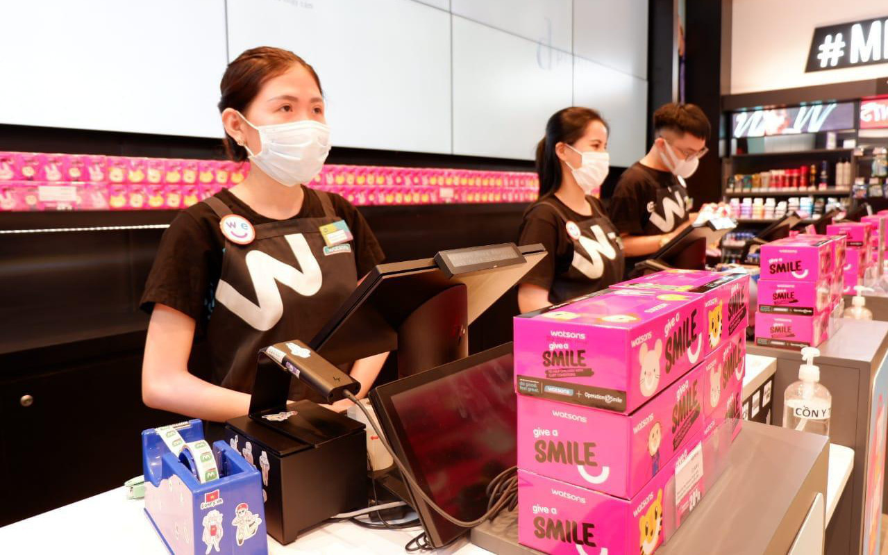 Watsons khởi động chiến dịch &quot;Give A Smile&quot;, trao tặng nụ cười cho trẻ hở hàm ếch khắp Việt Nam