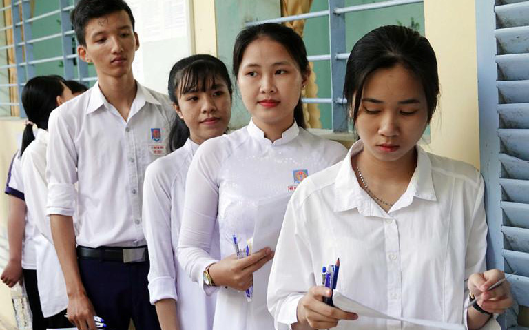 Giữa “ma trận” tuyển sinh đại học 2020, người trẻ cần gì ngoài thông tin?