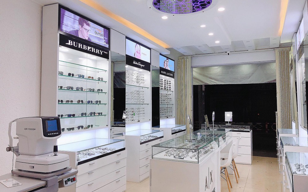 Kính mắt Eye Center Vietnam - Thiên đường mua sắm dành cho các tín đồ thời trang