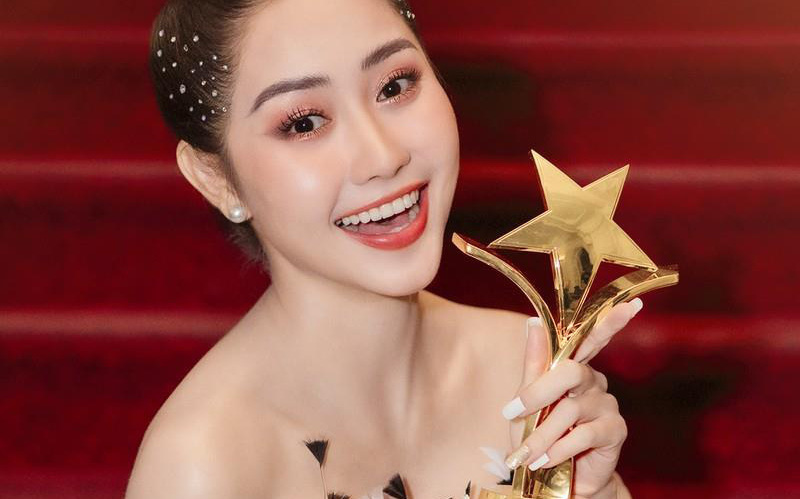 Ngọc nữ của làng phim truyền hình bật mí cách cải thiện hôi, ngứa và giữ ẩm vùng kín hiệu quả từ dung dịch vệ sinh phụ nữ Gel X2 Nano nghệ