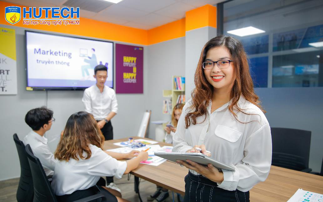 Học Quan hệ công chúng HUTECH trong thời đại số: Bộ “bí kíp” không thể bỏ qua cho Gen Z năng động