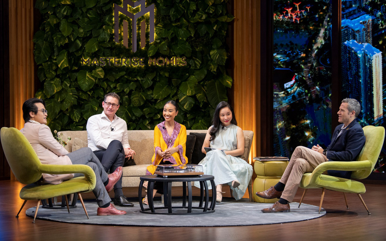 Hà Anh Tuấn và Đoan Trang chia sẻ về cách “sống vui khoẻ” trong The Master of Living Show