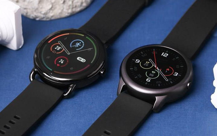 Thế Giới Di Động mở Pre-order smartwatch BeU, “bonus” tai nghe Bluetooth với giá chỉ hơn 1 triệu đồng