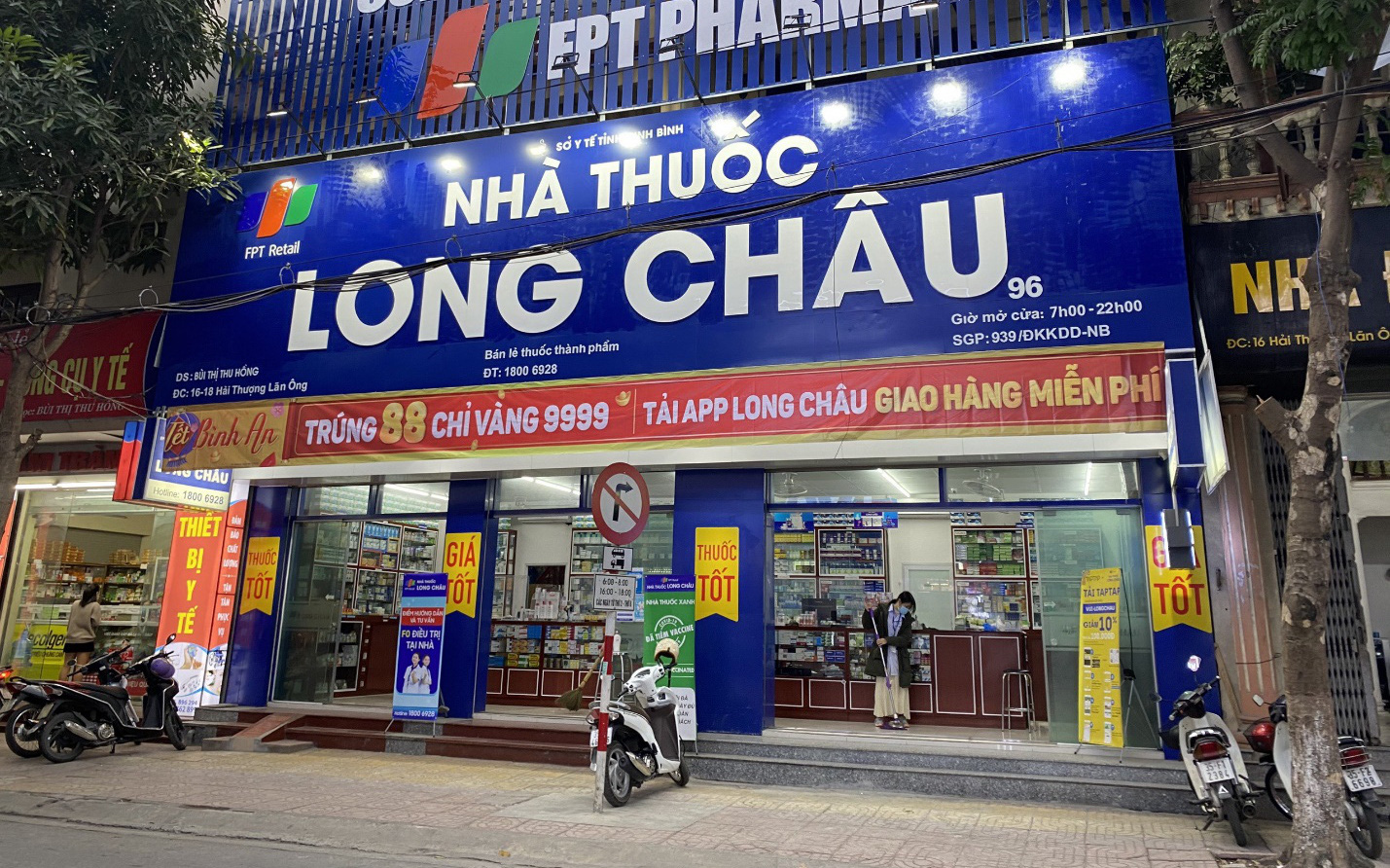 FPT Long Châu tung khuyến mãi khủng giảm đến 50% mừng sinh nhật FPT Retail 10 tuổi