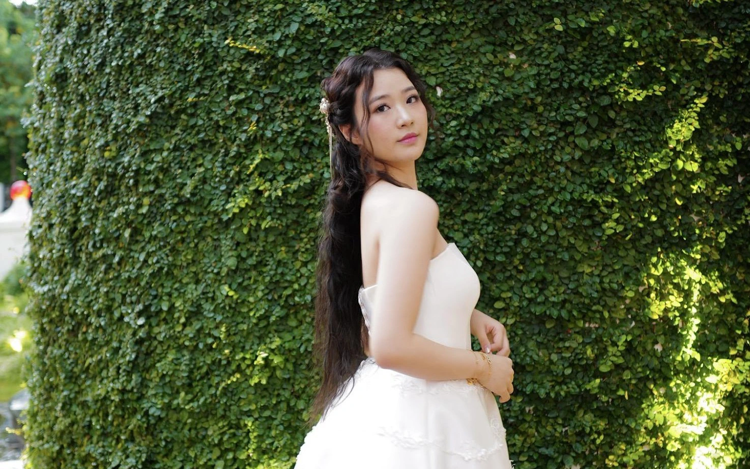 Ngắm nhan sắc dịu dàng của hot TikToker Victoria Trần - Prom Queen của UNIS Hà Nội
