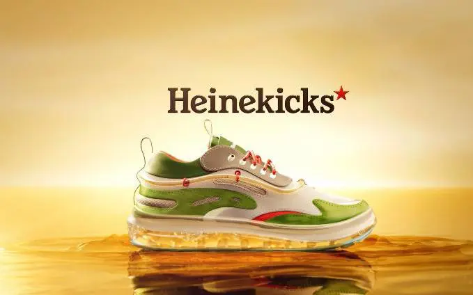 Choáng ngợp trước đôi giày độc quyền từ “cú bắt tay” của Heineken Silver X The Shoe Surgeon