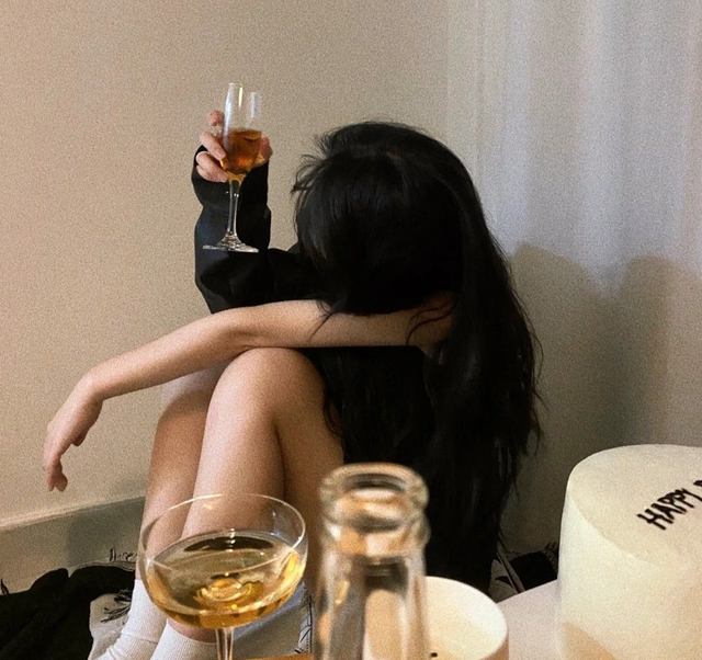 5 thói quen xấu cần thay đổi ngay kẻo 'nguy cơ ung thư tăng vọt 69%', bác sĩ cảnh báo - Ảnh 2.