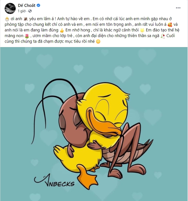 Bức vẽ chú dế và chú vịt ôm nhau đồng loạt được Dế Choắt và Karik chia sẻ dễ thương quá, đọc thêm dòng chú thích lại thêm ấm lòng - Ảnh 1.