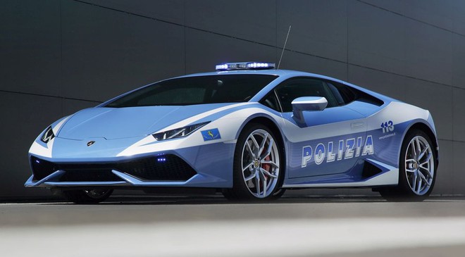 Cảnh sát Ý được trang bị siêu xe Lamborghini 16 tỷ - Ảnh 3.