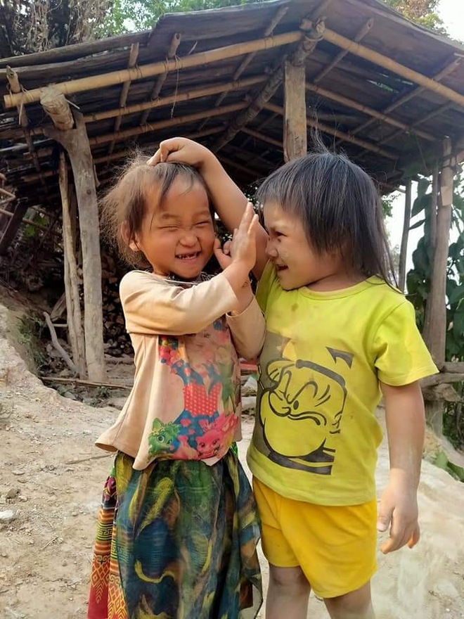 Thắt lòng hình ảnh những đứa trẻ mắc bệnh hiểm nghèo nơi miền sơn cước Phú  Thọ