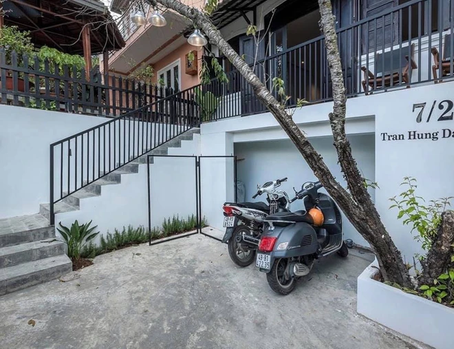 Chỉ vì thích 1 cây mai anh đào trước cổng ở Đà Lạt, chàng trai mua luôn cả căn nhà cũ và cải tạo thành nơi cực đáng sống - Ảnh 3.