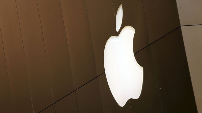 Giám đốc An ninh Apple bị cáo buộc hối lộ 200 chiếc iPad cho quan chức nhằm mua giấy phép sử dụng súng? - Ảnh 1.