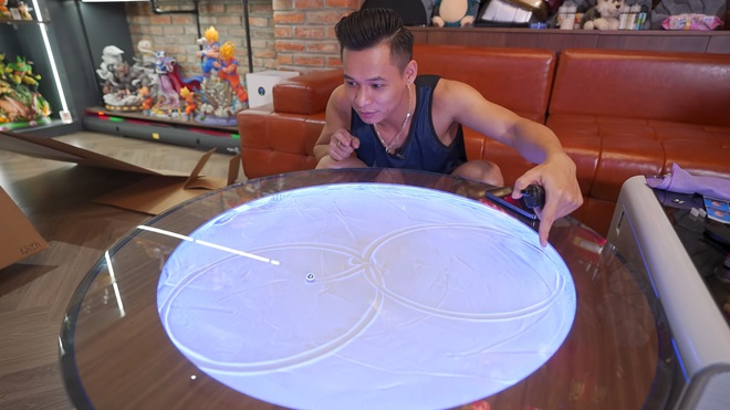 Độ Mixi khiến fan ngất ngây khi khoe chiếc bàn cực vi diệu, giá sương sương gần 50 triệu đồng, nhưng nguồn gốc mới là điều bất ngờ! - Ảnh 7.