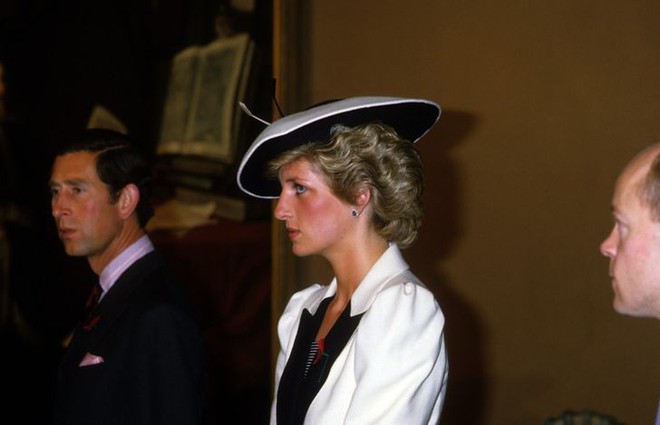 Được công nhận là nữ nhân Hoàng gia xinh đẹp nhất thế giới, chẳng ai biết Công nương Diana lại cực kỳ tự ti về tận 5 điểm trên cơ thể mình - Ảnh 5.