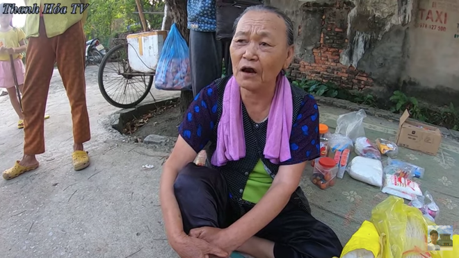 Bà hàng xóm nhà Hoa hậu Đỗ Thị Hà hé lộ sự thật về nàng Hậu và gia đình cô ở quê - Ảnh 4.
