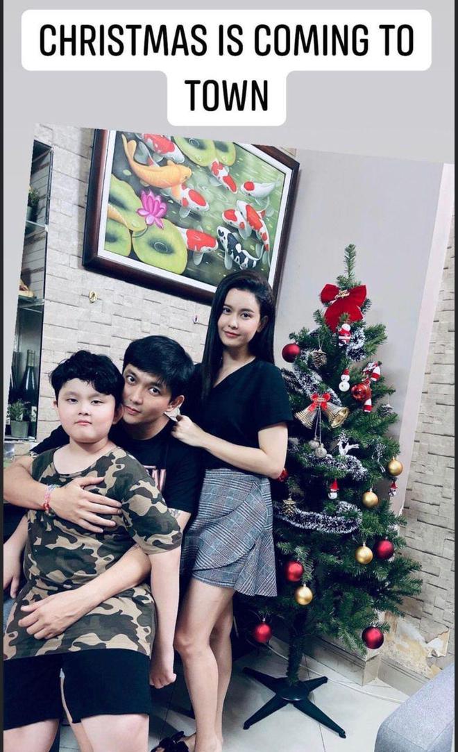 Như chưa hề có cuộc chia ly: Trương Quỳnh Anh vui vẻ hội ngộ Tim, khung ảnh 3 người cùng đón Giáng sinh gây xúc động - Ảnh 2.