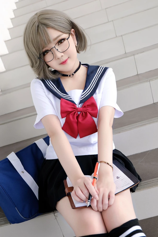 Chiêm ngưỡng những bộ ảnh cosplay bắt mắt của Trang Đỗ Bít Tết, nàng coser cực kỳ gợi cảm với vòng một khủng - Ảnh 2.