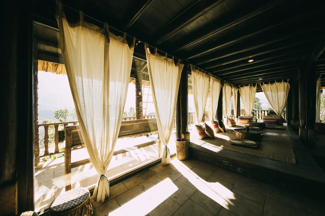 Ngôi nhà trên núi bao trọn view đẹp nhất Sa Pa, chiếc lò sưởi mang từ Mông Cổ về chiếm một vị trí đặc biệt - Ảnh 4.