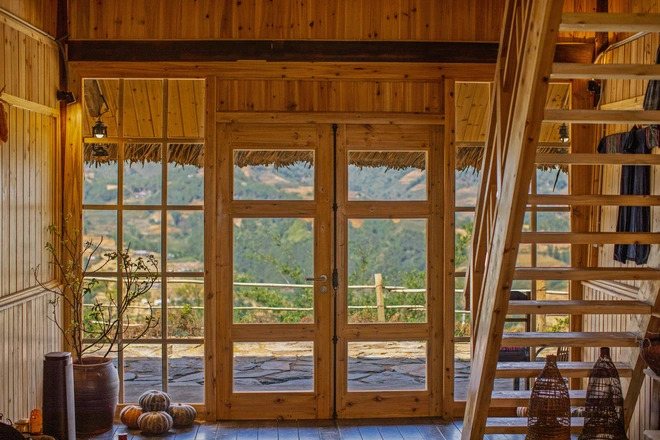 Ngôi nhà trên núi bao trọn view đẹp nhất Sa Pa, chiếc lò sưởi mang từ Mông Cổ về chiếm một vị trí đặc biệt - Ảnh 9.