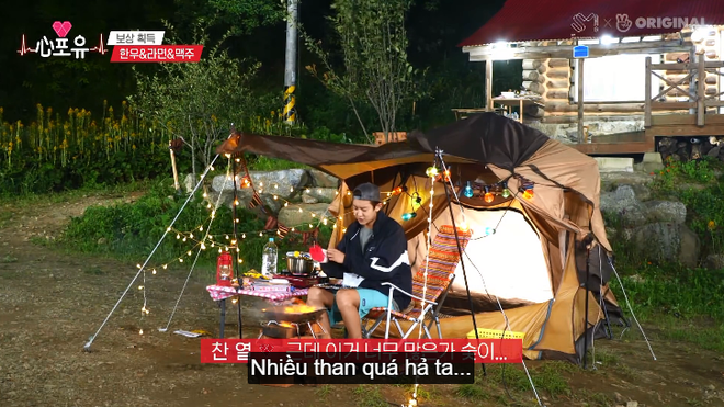 Chanyeol (EXO) đi cắm trại không xem dự báo thời tiết và cái kết bị gió quật tanh bành suýt cháy rụi cả bếp nướng - Ảnh 9.