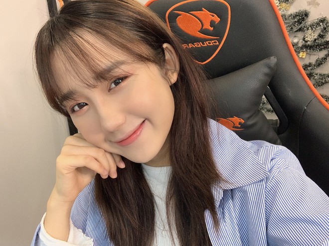 Mina Young bất ngờ viết tâm thư về quãng thời gian dính lùm xùm phải nghỉ livestream, úp mở chuyện tương lai? - Ảnh 6.