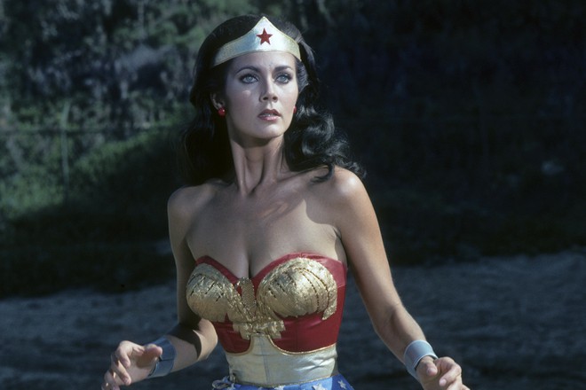 Bóc sạch cái kết Wonder Woman 1984: Kẻ phản diện sẽ trở lại, phút cuối phim hé lộ chi tiết lịch sử của DC! - Ảnh 7.