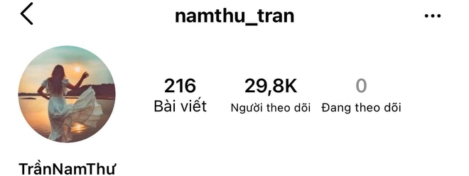 Khánh Vân chỉ follow duy nhất 2 người trong hội chị em Sao Nhập Ngũ 2020 trên Instagram - Ảnh 2.