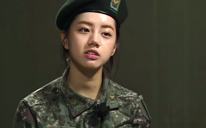 Cùng bánh bèo tại show quân đội, Khánh Vân bị ném đá gay gắt nhưng Hyeri (Girls Day) lại có sự nghiệp lên hương! - Ảnh 4.