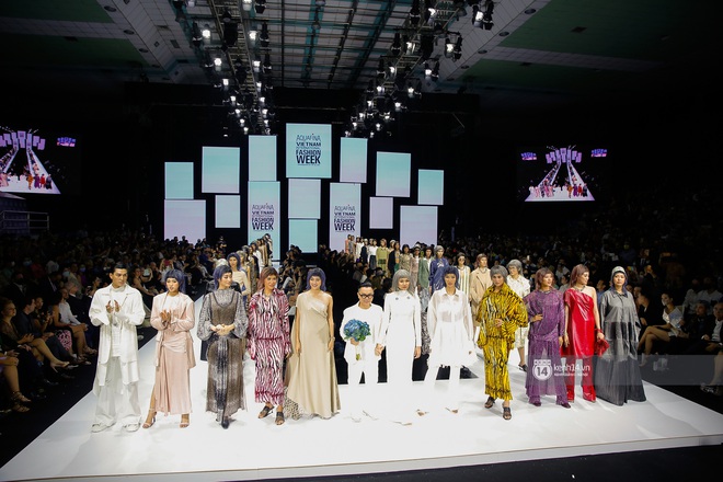 Trọn vẹn BST mới nhất của NTK Công Trí tại AVIFW 2020: Màn giao thoa đỉnh cao giữa High Fashion và Street Fashion - Ảnh 6.
