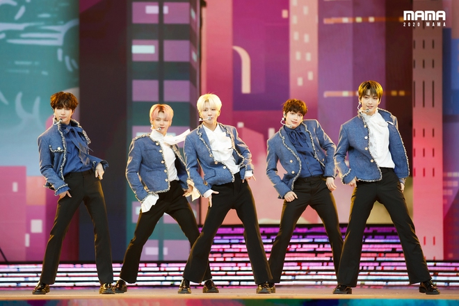 Knet chê sân khấu cover của đàn em BTS tại MAMA 2020, còn dọa dẫm: Sao dám ngang nhiên hát Dynamite? - Ảnh 1.