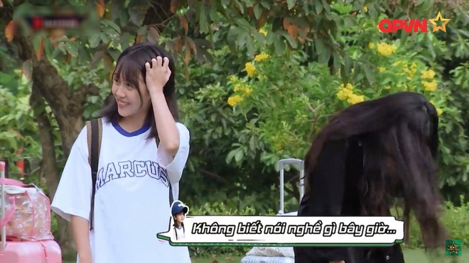 Hậu Hoàng mới vào Sao Nhập Ngũ đã bị gặng hỏi về nghề Du túp bê, tạm biệt luôn mái tóc vừa tẩy 3 lần - Ảnh 2.