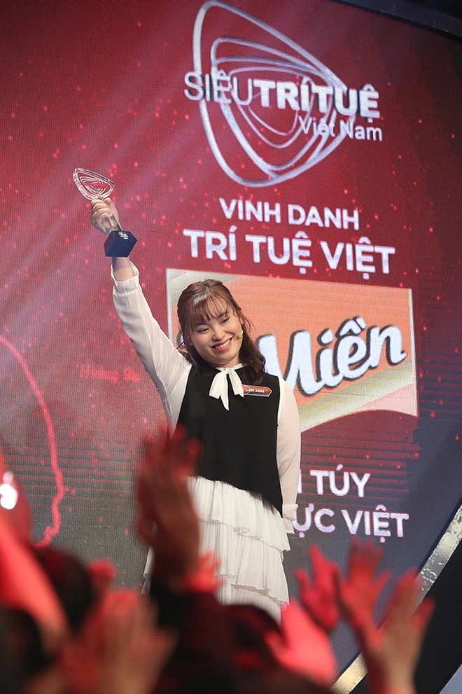 Siêu Trí Tuệ Việt Nam: Cô gái 20 tuổi bất ngờ xuất hiện đá văng chàng trai cao điểm nhất vòng 1! - Ảnh 6.