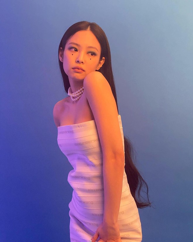 Knet tìm ra idol hợp với danh xưng hot girl nhất: Jennie (BLACKPINK) đỉnh ra sao mà Nayeon (TWICE), Soojin phải chào thua? - Ảnh 6.