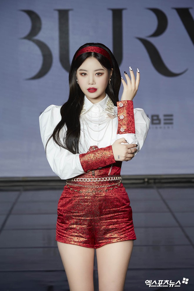 Nhan sắc của (G)I-DLE bùng nổ bất ngờ: Thành viên hụt BLACKPINK gây sốc visual, idol bị chê xấu nhất Produce 101 lột xác - Ảnh 13.