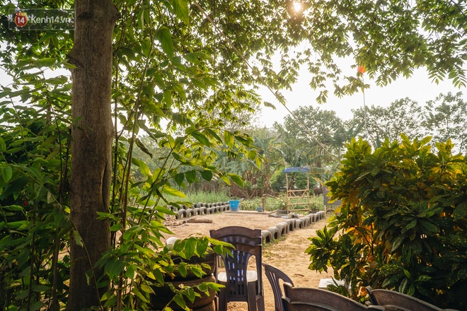 Chuyện “thủ lĩnh xóm liều” giúp những đứa trẻ vô danh được đến trường, mở thư viện sách và sân chơi phiêu lưu miễn phí dưới bãi sông Hồng - Ảnh 4.