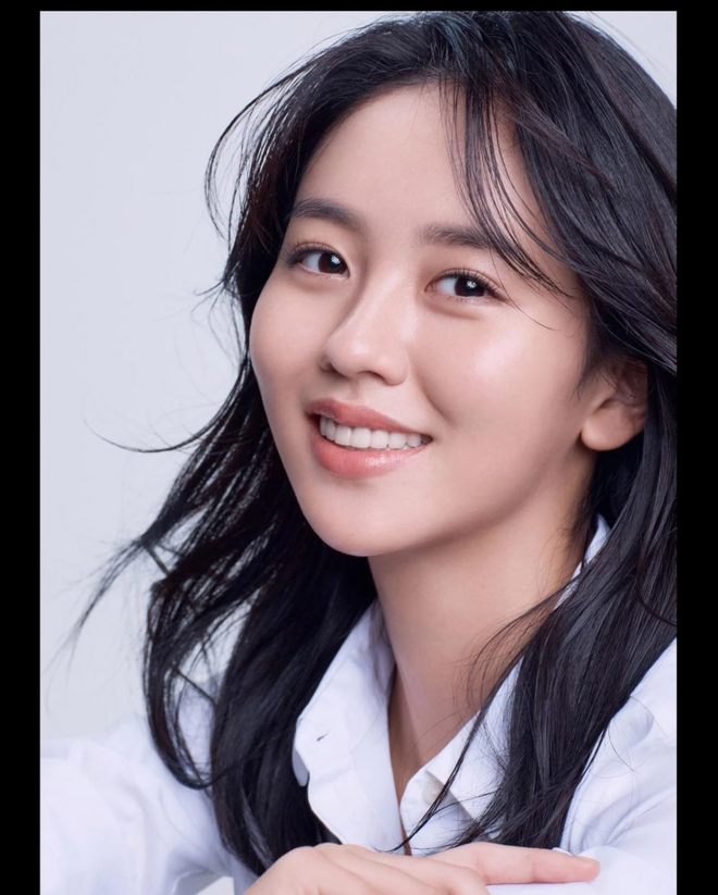 Lâu lắm mới trở lại, sao nhí Mặt Trăng Ôm Mặt Trời Kim So Hyun khiến MXH bùng nổ với visual xinh đến... lặng người - Ảnh 11.