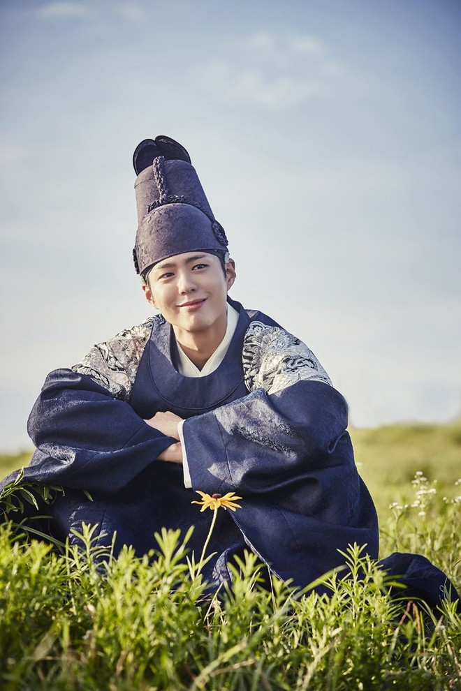 4 phim cổ trang Hàn có trang phục đẹp điên đảo: Chết mê tiên tử Kim Yoo Jung, anh hậu Shin Hye Sun cũng chẳng vừa - Ảnh 4.