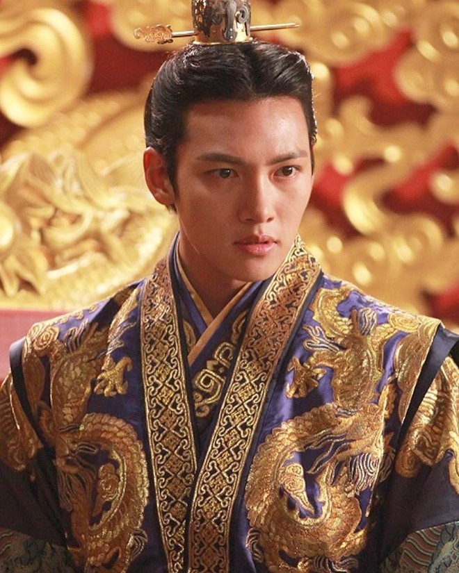 4 phim cổ trang Hàn có trang phục đẹp điên đảo: Chết mê tiên tử Kim Yoo Jung, anh hậu Shin Hye Sun cũng chẳng vừa - Ảnh 24.